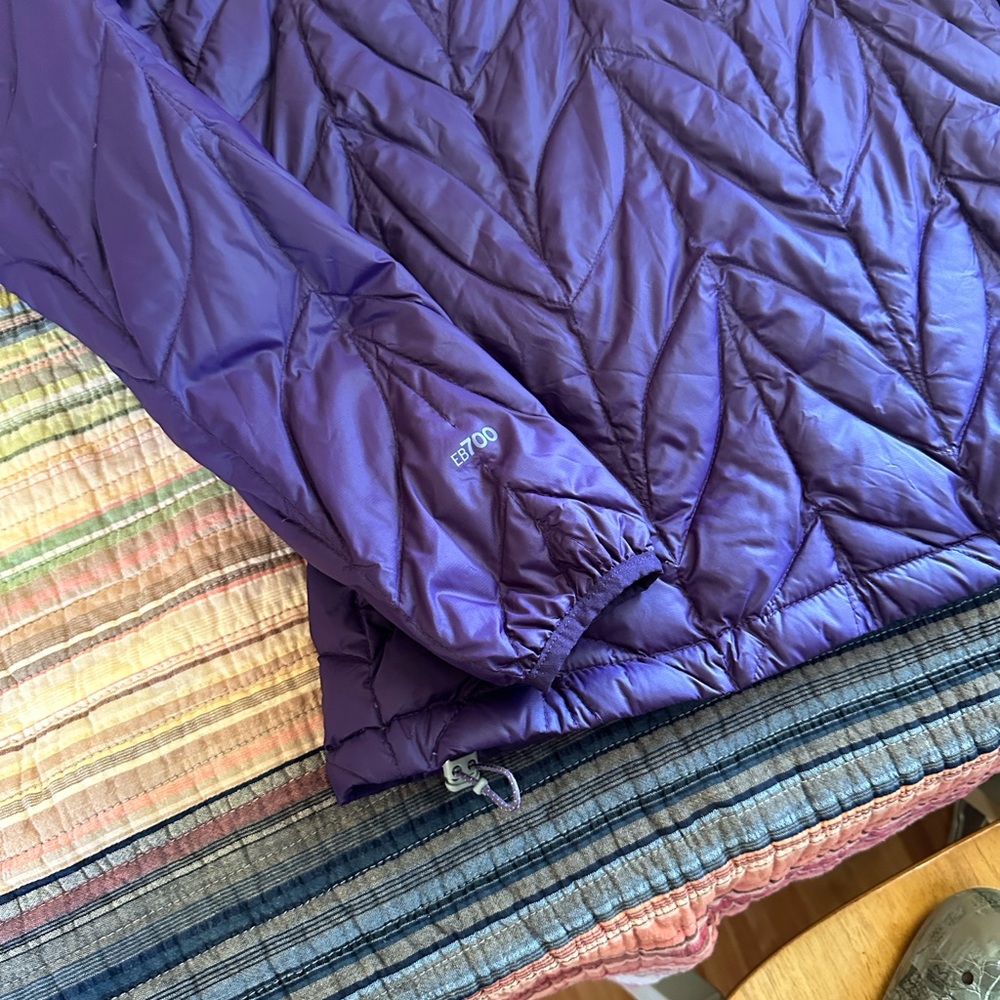 Eddie Bauer Women's Purple Quilted Jacket - Picture 5 of 5